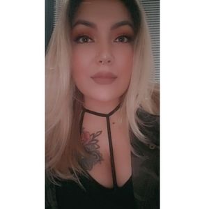 Meet your Posher, Perla